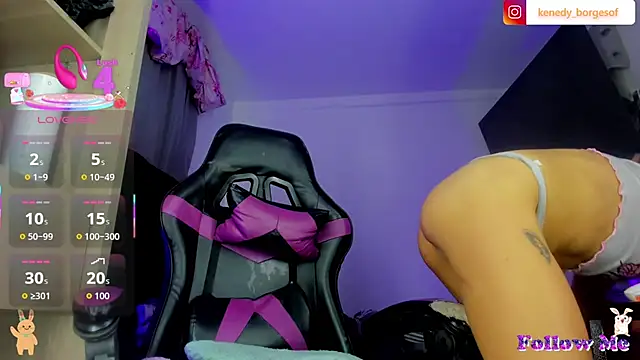 Snapshot of celeste_crawford12 chatting on 25, 11, 2025 celeste crawford12 online show from 25, 11, 2025