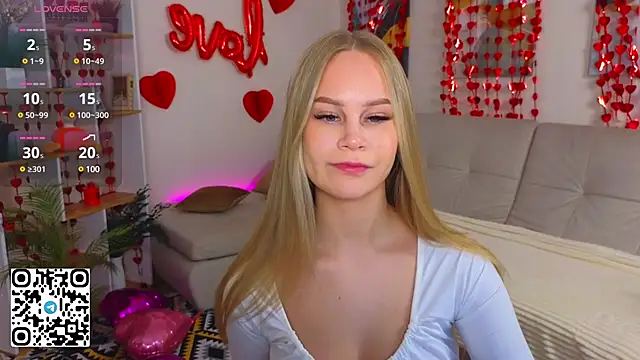 Snapshot of CassieMurr chatting on 21, 2, 2025 CassieMurr online show from 21, 2, 2025