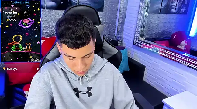 salvadorgomezx online show from 9, 12, 2024