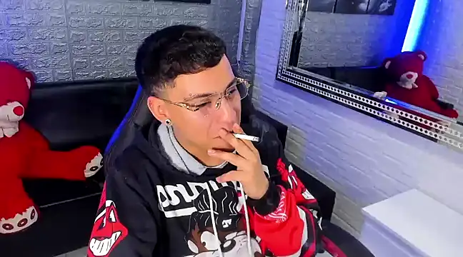 salvadorgomezx online show from 7, 2, 2025