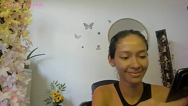 Snapshot of Sophie_sweett19 chatting on 21, 2, 2025 Sophie sweett19 online show from 21, 2, 2025
