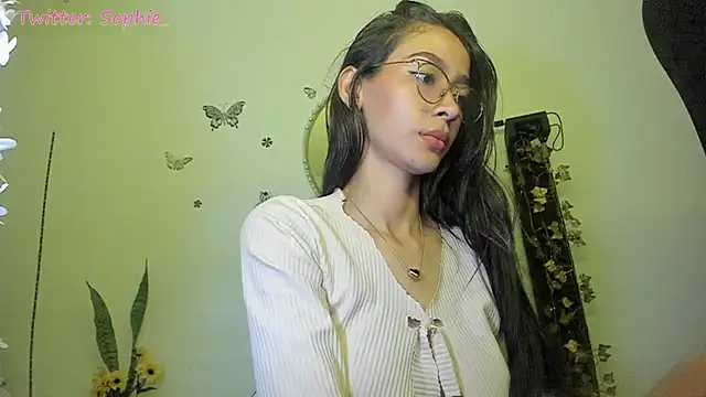 Snapshot of Sophie_sweett19 chatting on 1, 3, 2025 Sophie sweett19 online show from 1, 3, 2025