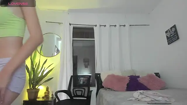 Snapshot of Sophie_sweett19 chatting on 14, 9, 2025 Sophie sweett19 online show from 14, 9, 2025