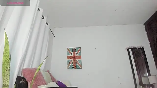 Snapshot of Sophie_sweett19 chatting on 16, 10, 2025 Sophie sweett19 online show from 16, 10, 2025