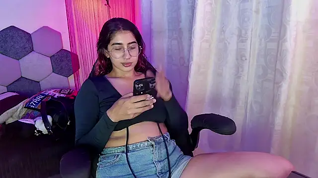 Snapshot of Horny_tgn chatting on 29, 5, 2026 Horny tgn online show from 29, 5, 2026