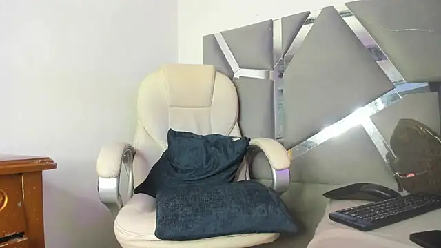 Snapshot of Arii_xxx chatting on 11, 2, 2025 Arii xxx online show from 11, 2, 2025