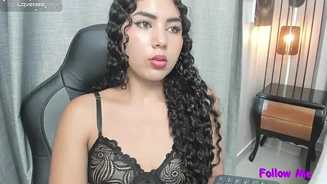 joselyn sexy  online show from 28, 12, 2024