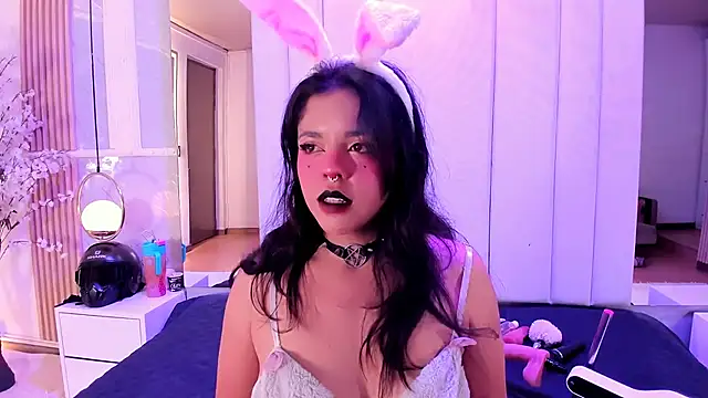 ivannabellini online show from 2, 2, 2026