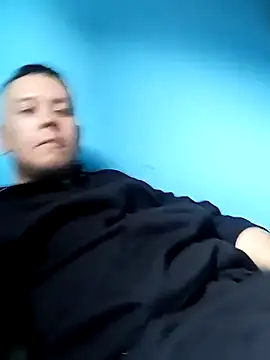 Snapshot of Cghjkkytr chatting on 9, 10, 2025 Cghjkkytr online show from 9, 10, 2025