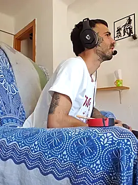 Snapshot of charlye_inkkkk chatting on 26, 2, 2025 charlye inkkkk online show from 26, 2, 2025