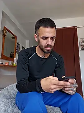 Snapshot of charlye_inkkkk chatting on 15, 3, 2025 charlye inkkkk online show from 15, 3, 2025