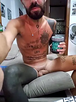 Snapshot of charlye_inkkkk chatting on 5, 10, 2025 charlye inkkkk online show from 5, 10, 2025