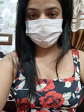 Myloveurvi online show from 3, 3, 2025