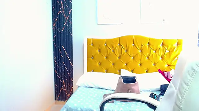  curvy latina online show from 2, 2, 2026