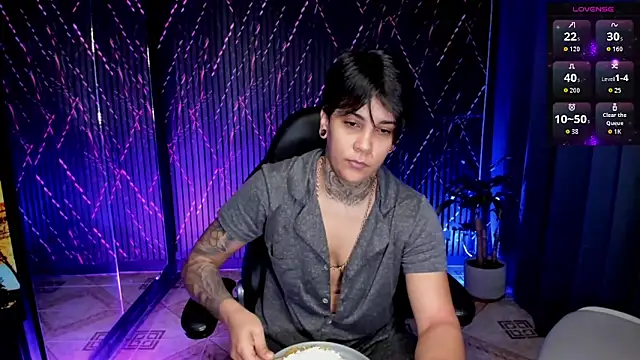 ZhoeStrong online show from 1, 2, 2026