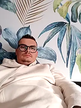 GLouglou19 online show from 13, 9, 2025