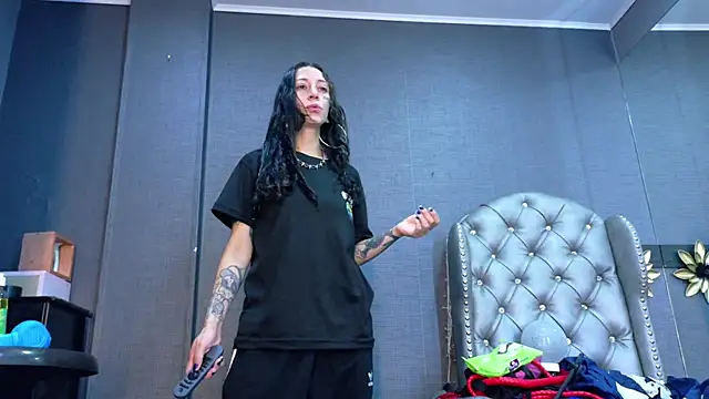 LusstCruella online show from 18, 12, 2025