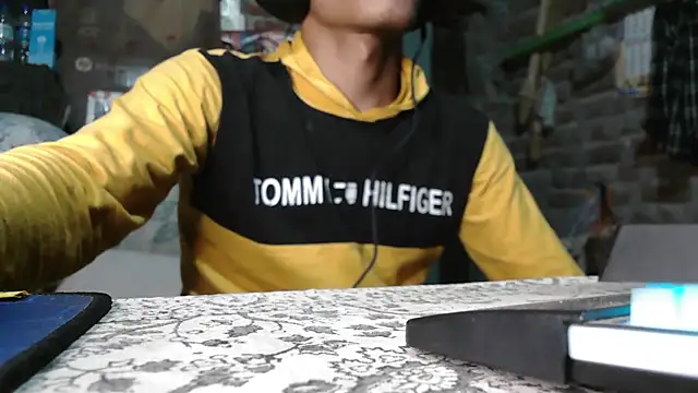 Dreamdaze2025 online show from 9, 4, 2026