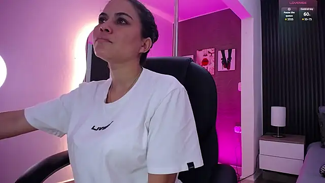 natasha  jackson online show from 15, 10, 2025