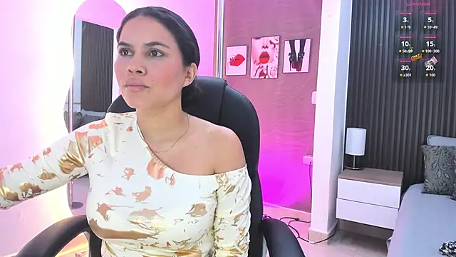 natasha  jackson online show from 10, 11, 2025