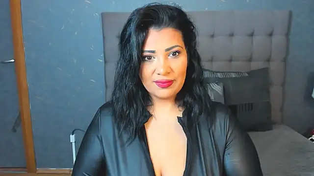 Snapshot of AmyCubes chatting on 4, 10, 2025 AmyCubes online show from 4, 10, 2025