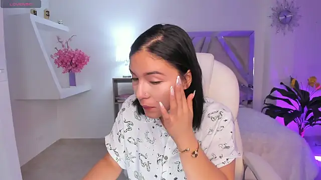 kendaall jenner  online show from 18, 1, 2025