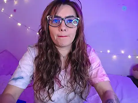 Lu perez online show from 5, 11, 2025