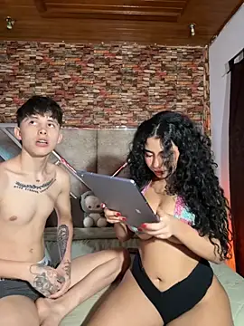 Snapshot of G_Poseidon_y_Cloe chatting on 30, 11, 2025 G Poseidon y Cloe online show from 30, 11, 2025