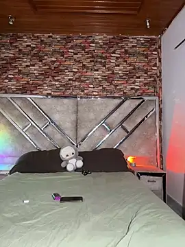 Snapshot of G_Poseidon_y_Cloe chatting on 13, 12, 2025 G Poseidon y Cloe online show from 13, 12, 2025