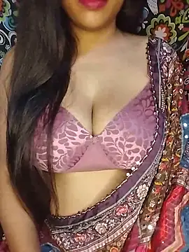 Snapshot of Sreya213 chatting on 18, 6, 2026 Sreya213 online show from 18, 6, 2026