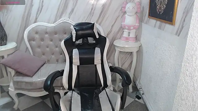 Violeth b online show from 15, 3, 2025