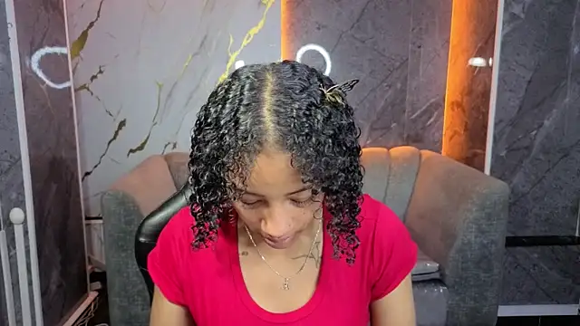 Snapshot of Violeth_b chatting on 19, 2, 2026 Violeth b online show from 19, 2, 2026