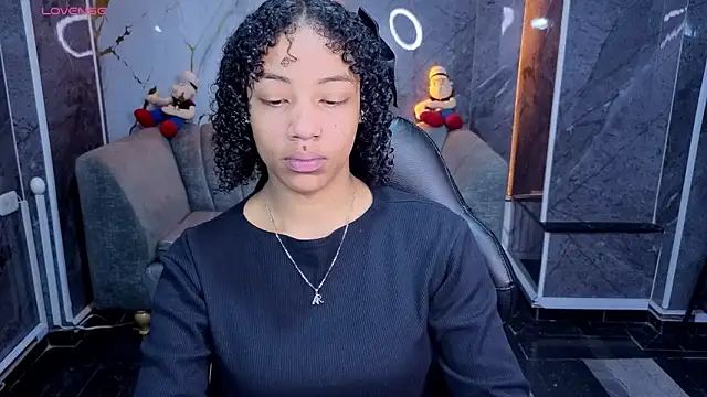 Violeth b online show from 13, 4, 2026