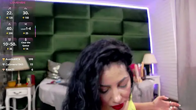 Snapshot of SelenSummer chatting on 6, 2, 2025 SelenSummer online show from 6, 2, 2025