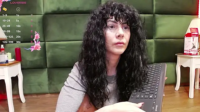Snapshot of SelenSummer chatting on 29, 9, 2025 SelenSummer online show from 29, 9, 2025