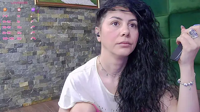 Snapshot of SelenSummer chatting on 3, 5, 2026 SelenSummer online show from 3, 5, 2026