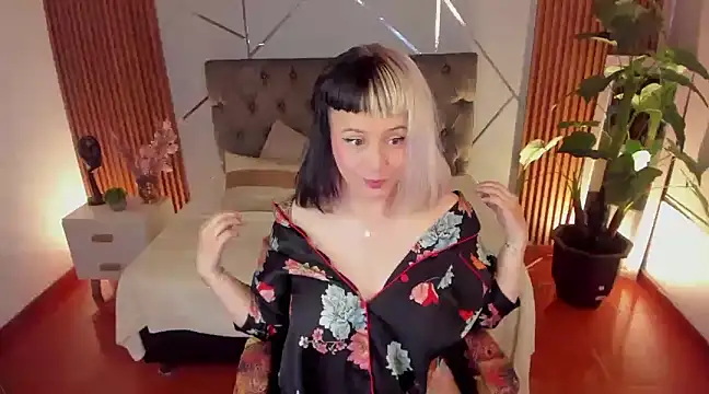 Amapola 07 online show from 22, 1, 2025