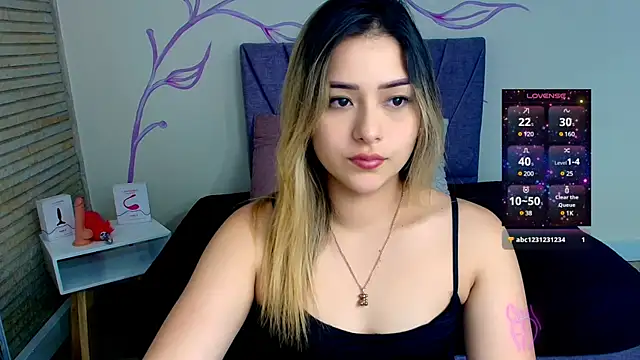 Snapshot of DahliaMoore chatting on 5, 12, 2024 DahliaMoore online show from 5, 12, 2024