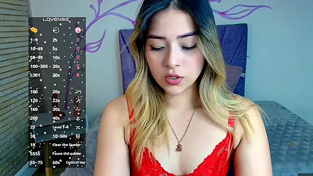 Snapshot of DahliaMoore chatting on 19, 12, 2024 DahliaMoore online show from 19, 12, 2024