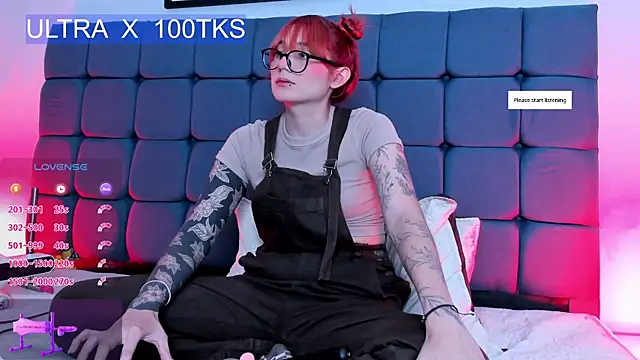 Snapshot of sofia218 chatting on 5, 3, 2025 sofia218 online show from 5, 3, 2025