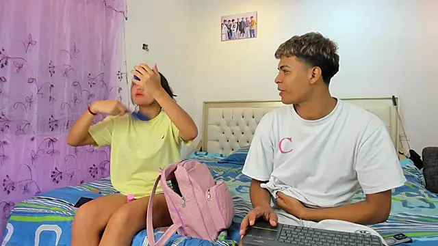 Snapshot of dafnezahiraa_ chatting on 1, 3, 2025 dafnezahiraa online show from 1, 3, 2025