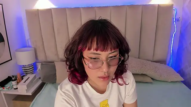 Haru Bonny online show from 19, 12, 2025