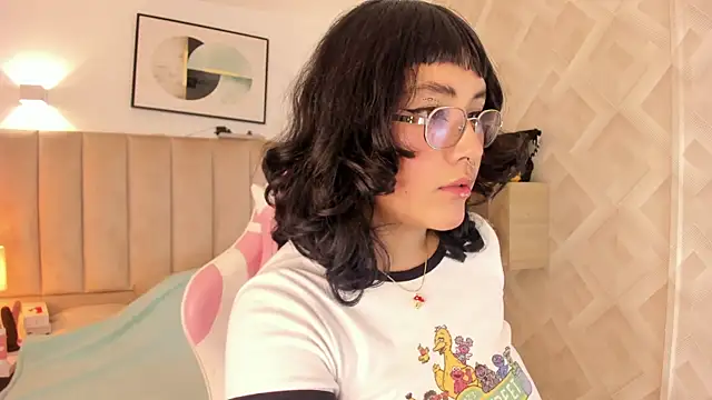 Haru Bonny online show from 6, 2, 2026