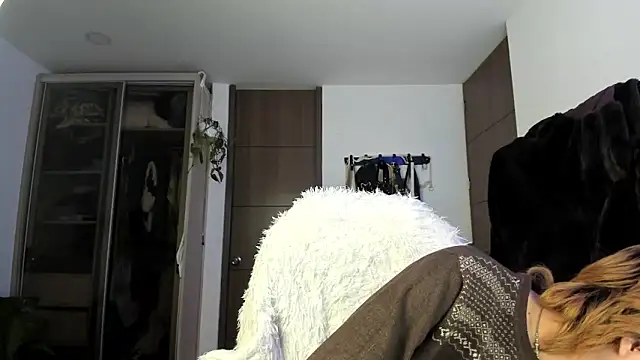 santy-kitty online show from 15, 3, 2025