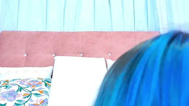 Snapshot of AlliciaKim chatting on 16, 11, 2025 AlliciaKim online show from 16, 11, 2025