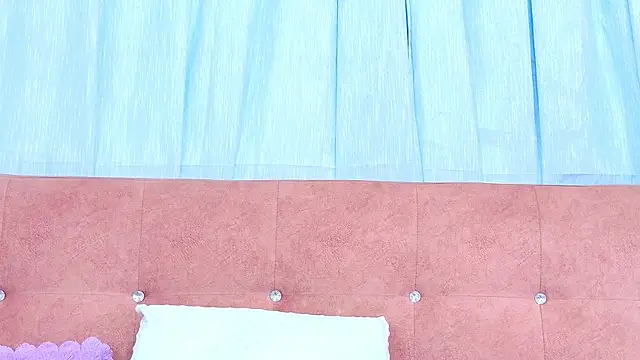 Snapshot of AlliciaKim chatting on 1, 12, 2025 AlliciaKim online show from 1, 12, 2025