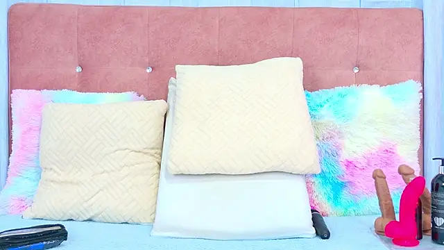 Snapshot of AlliciaKim chatting on 15, 12, 2025 AlliciaKim online show from 15, 12, 2025