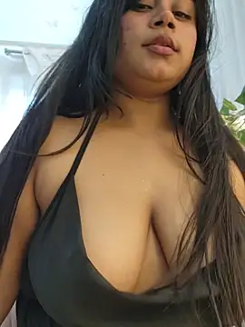 Snapshot of its_amesha chatting on 23, 12, 2024 its amesha online show from 23, 12, 2024