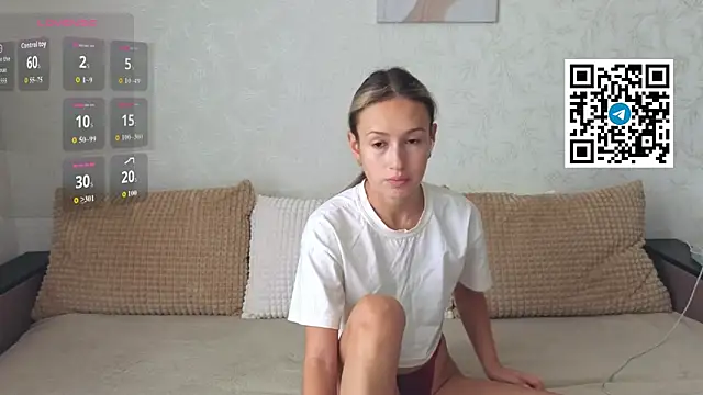Snapshot of ChloeTeles_ chatting on 19, 6, 2026 ChloeTeles online show from 19, 6, 2026