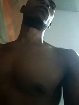 Snapshot of MAXIMO_JHONS chatting on 8, 10, 2025 MAXIMO JHONS online show from 8, 10, 2025